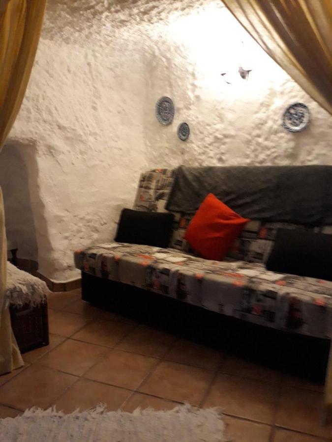 The Welcome Cave Freila 外观 照片