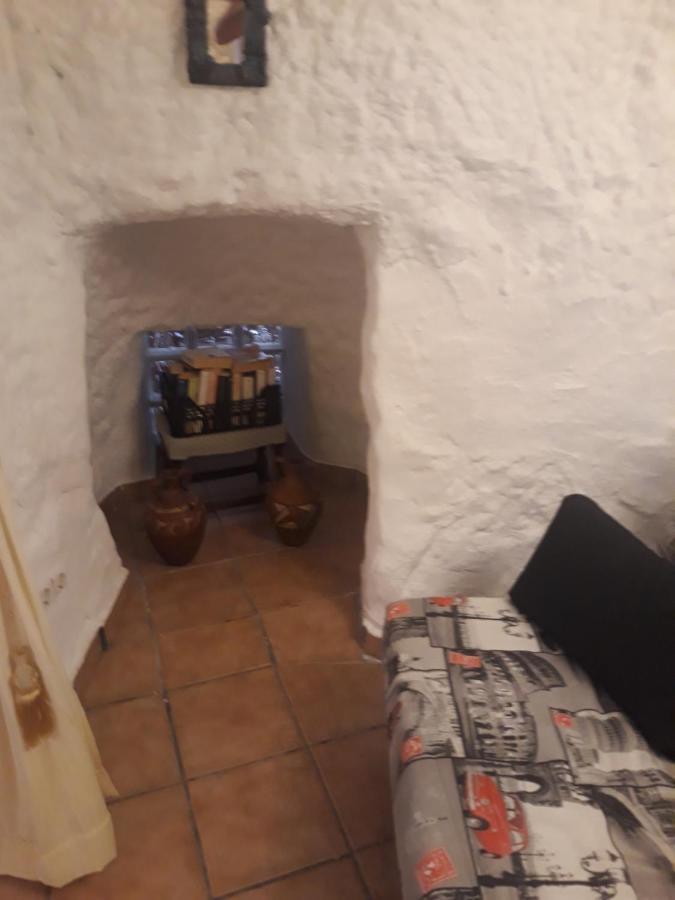 The Welcome Cave Freila 外观 照片