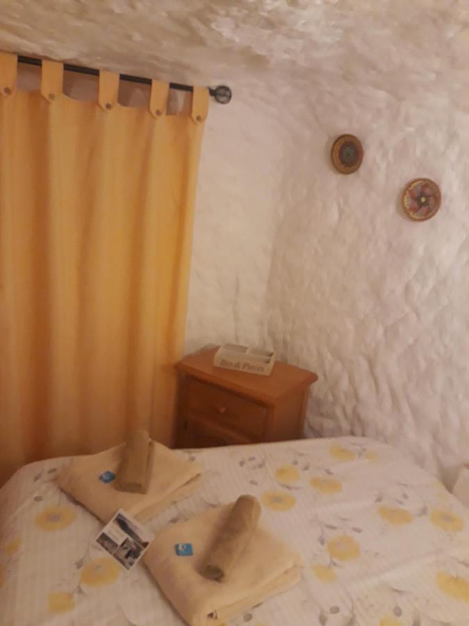 The Welcome Cave Freila 外观 照片